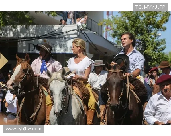 阿根廷高乔人足球巨星的传奇故事与荣耀时刻